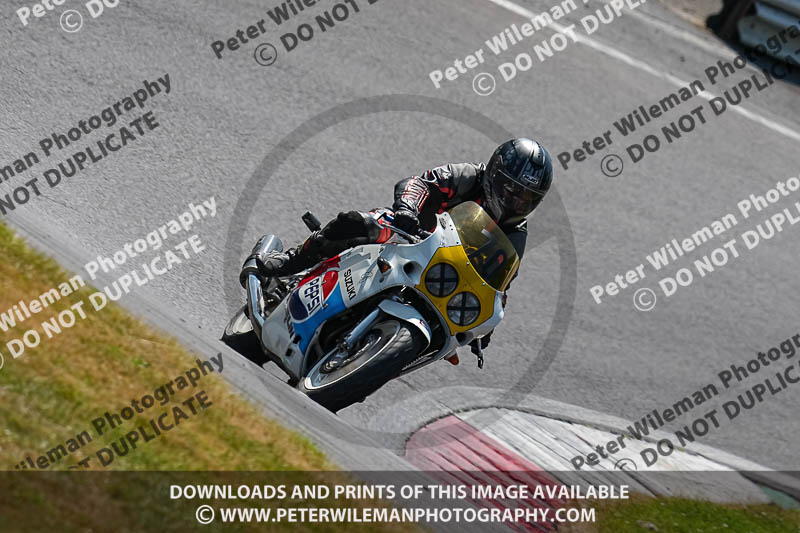cadwell park;cadwell park photographs;cadwell trackday photographs;enduro digital images;event digital images;eventdigitalimages;peter wileman photography;racing digital images;trackday digital images;trackday photos